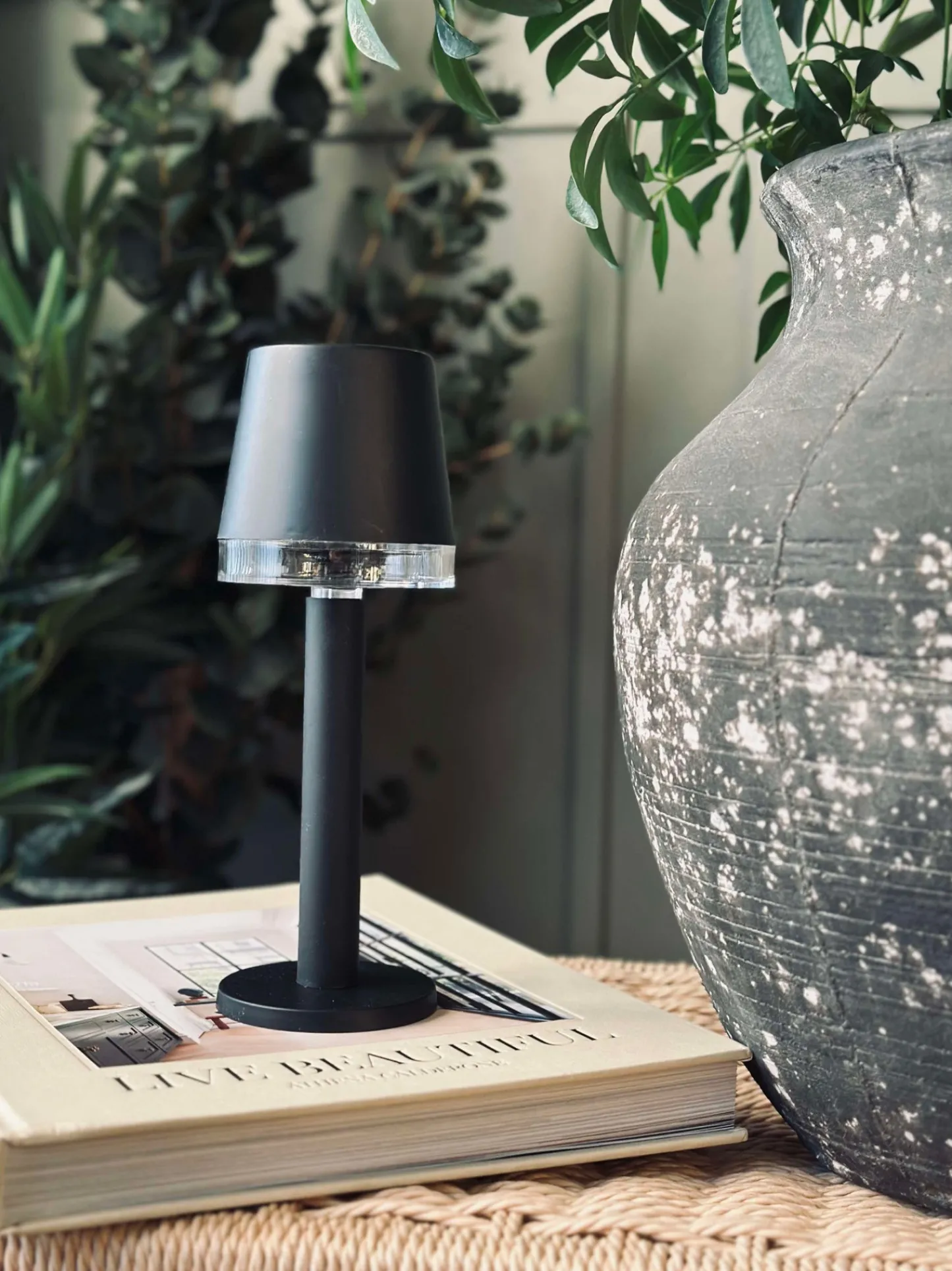 VIAMAJA Bordlampe KIA solar Outlet
