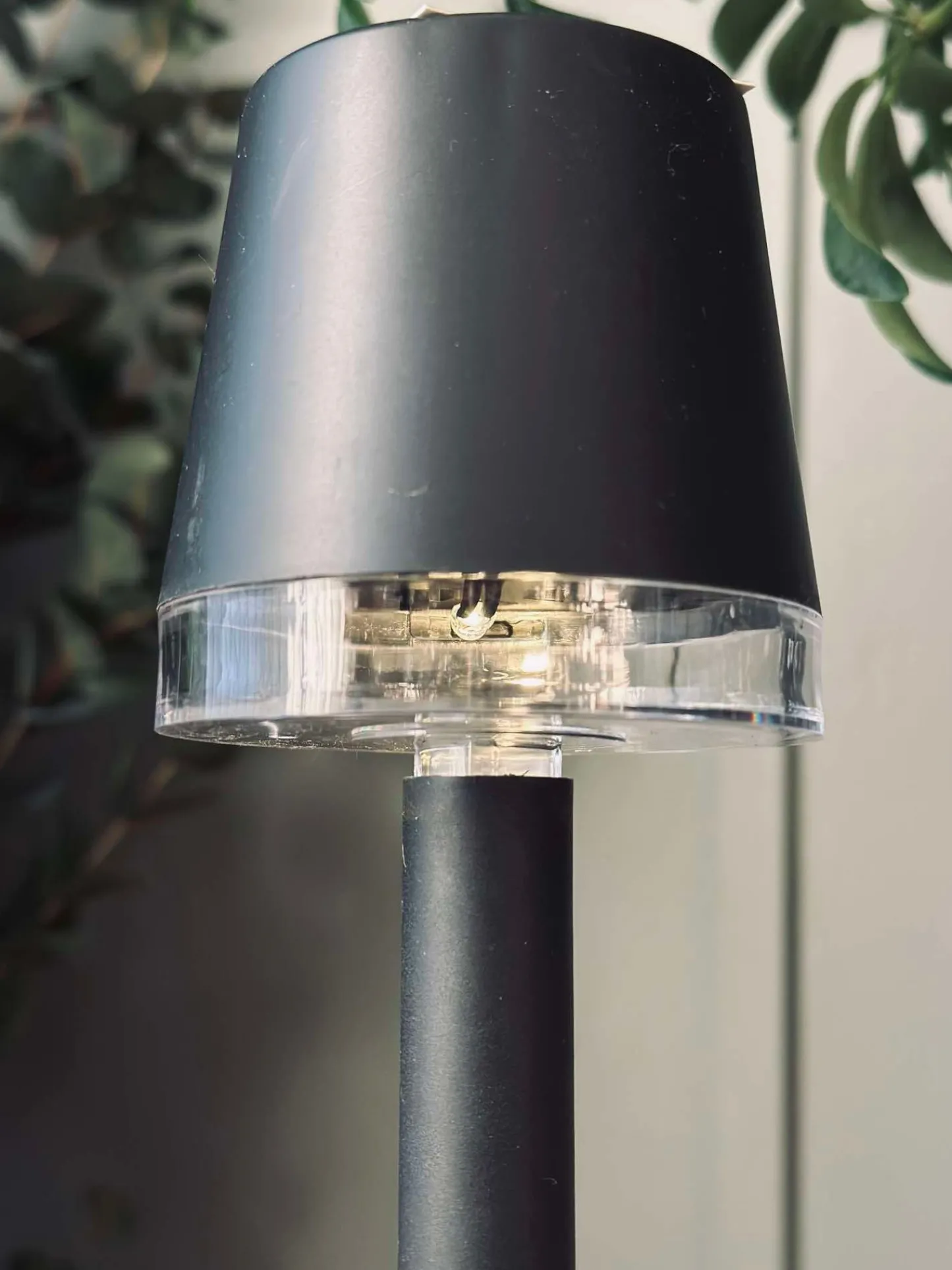 VIAMAJA Bordlampe KIA solar Outlet