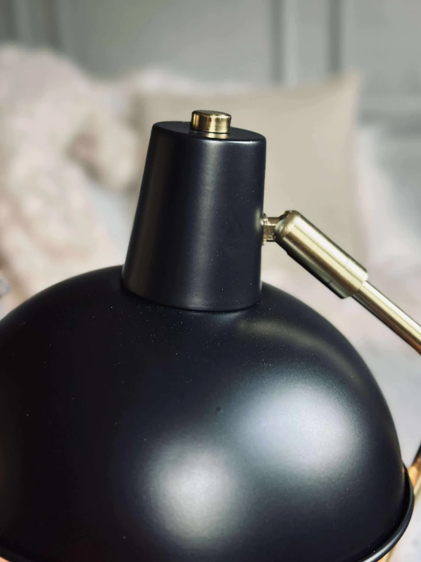 VIAMAJA Bordlampe Retro - Sort / guld Outlet