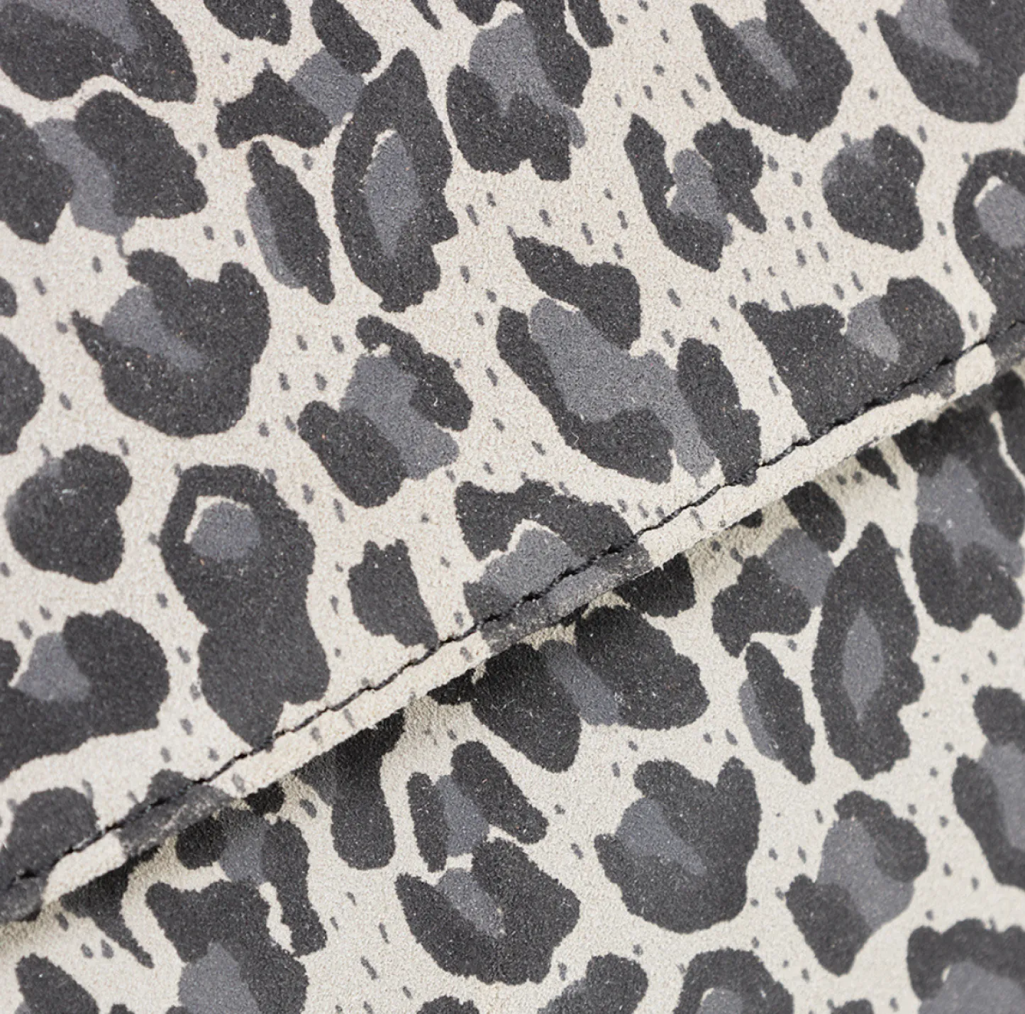 VIAMAJA Clutch Grey leopard leather Hot