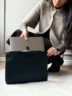 VIAMAJA Computercover med håndtag og frontlomme Online