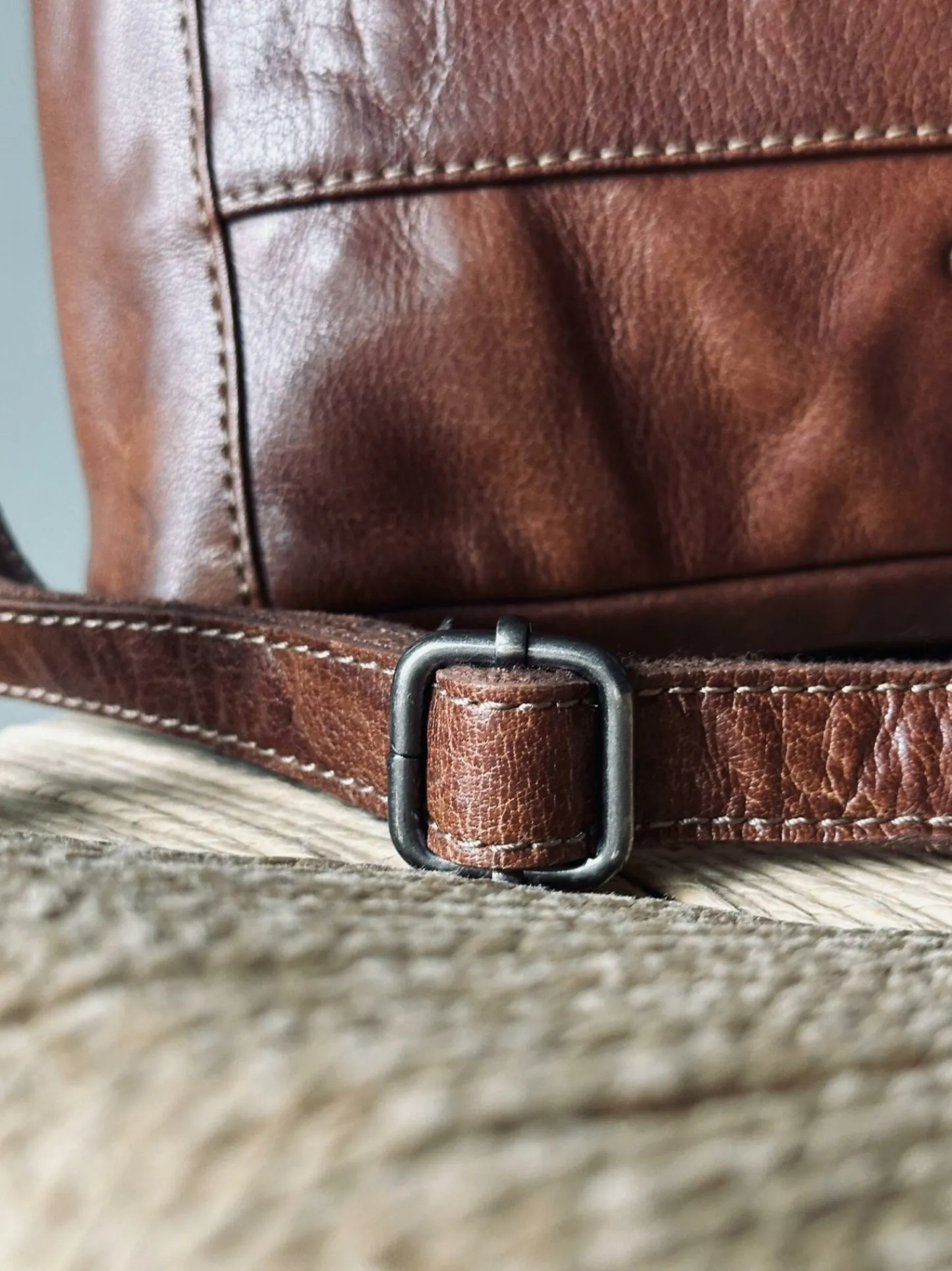 VIAMAJA Crossbody Dina dark cognac Sale