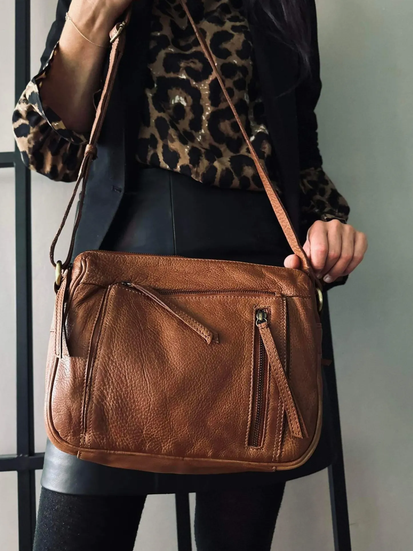 VIAMAJA Crossbody Raw Boheme Big – Cognac Best