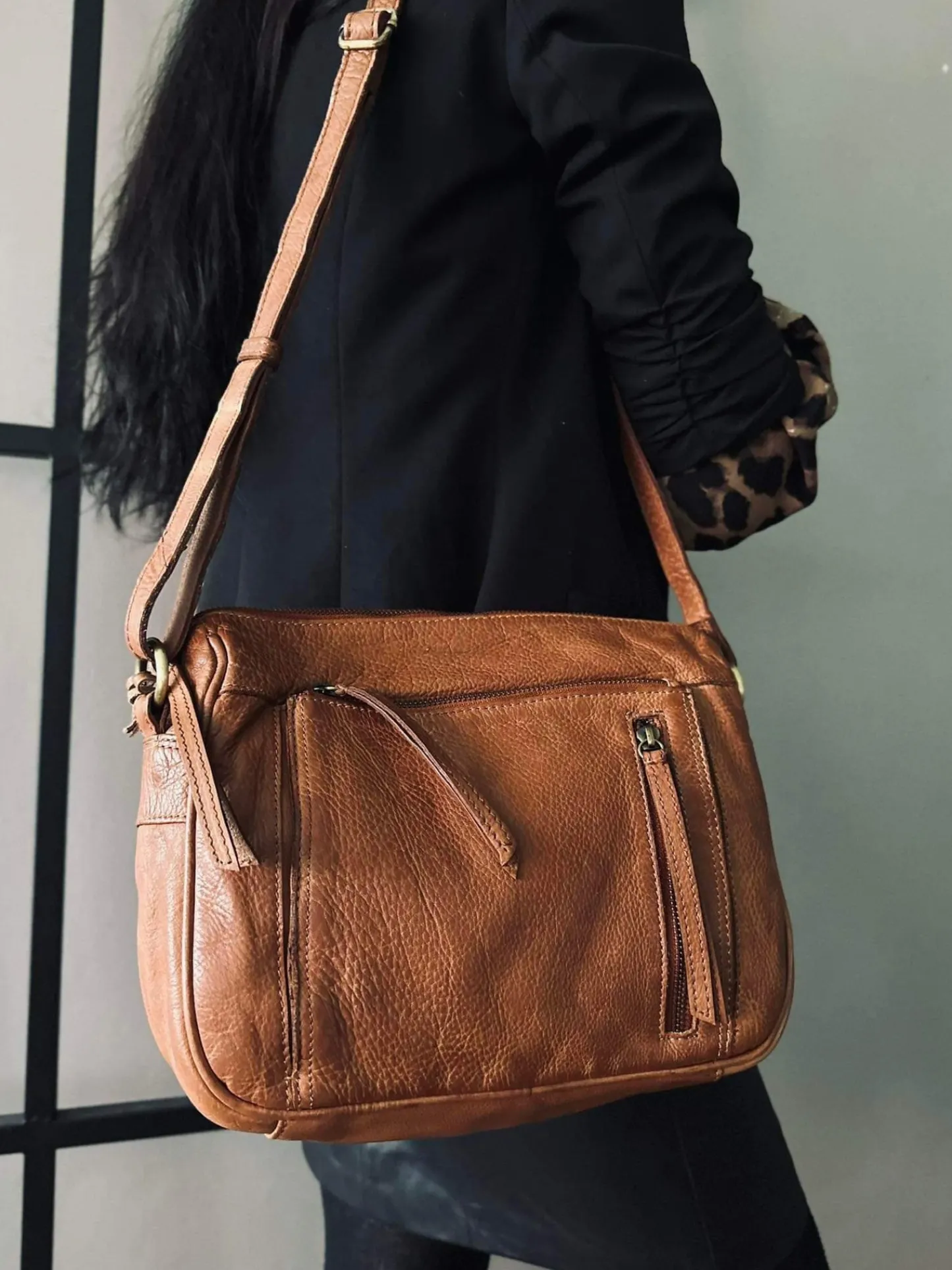 VIAMAJA Crossbody Raw Boheme Big – Cognac Best