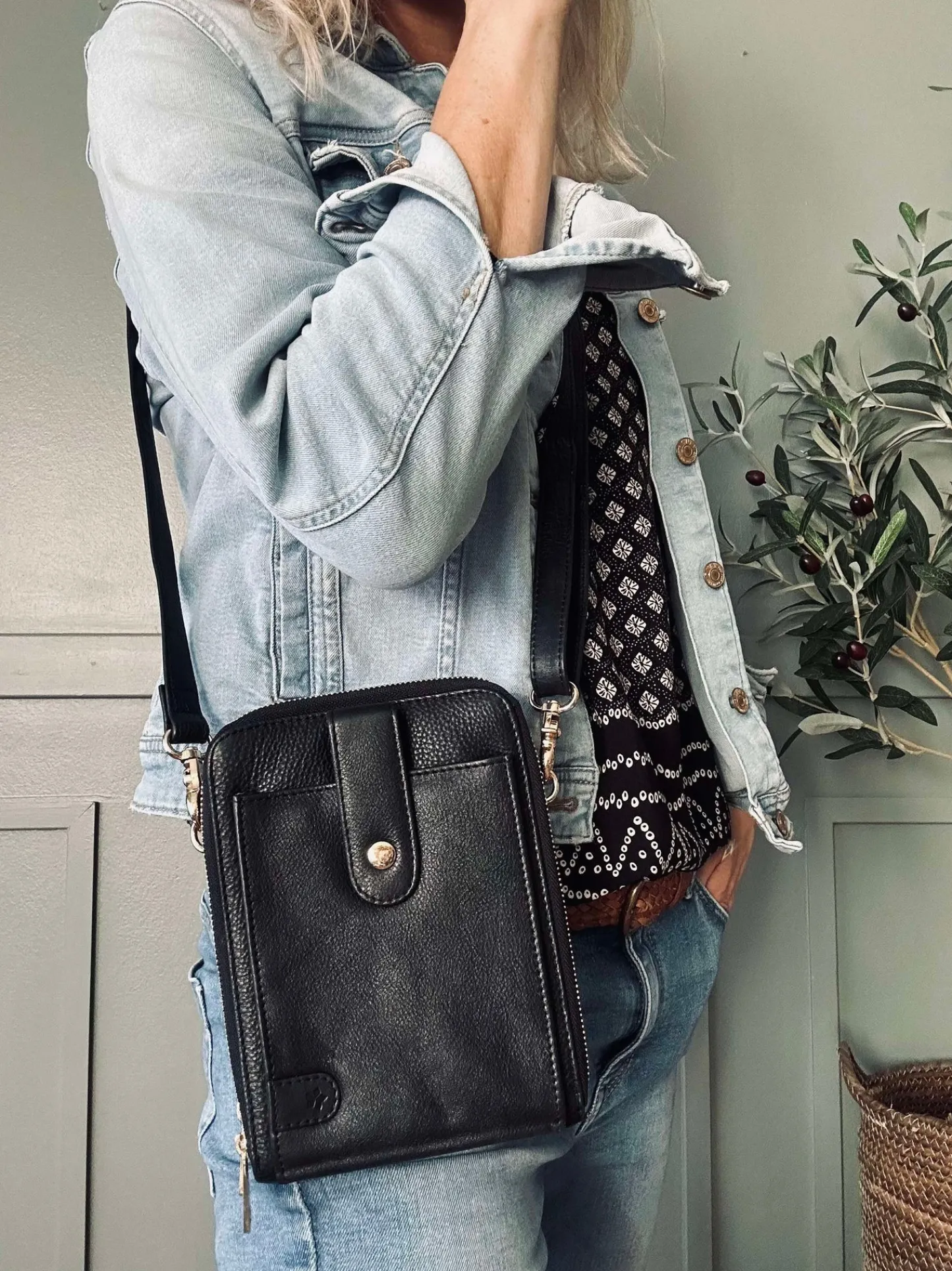 VIAMAJA Crossover Posh - Black / Silver Online