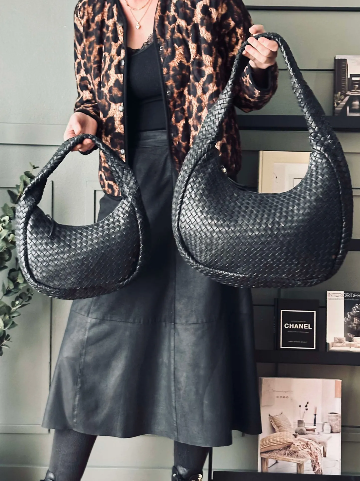 VIAMAJA Elegant håndflettet skuldertaske - Black Sale