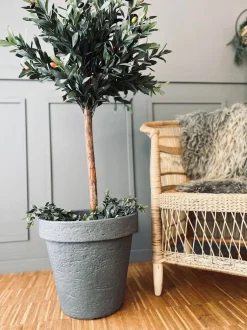 VIAMAJA Krukke i plast - Lys grå med bred kant Discount