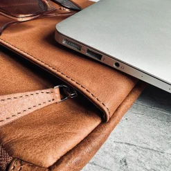 VIAMAJA Laptop sleeve Cognac leather Online