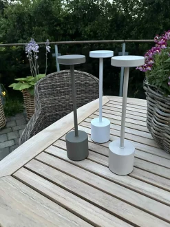VIAMAJA LED bordlampe KELLY Hvid - genopladelig Online
