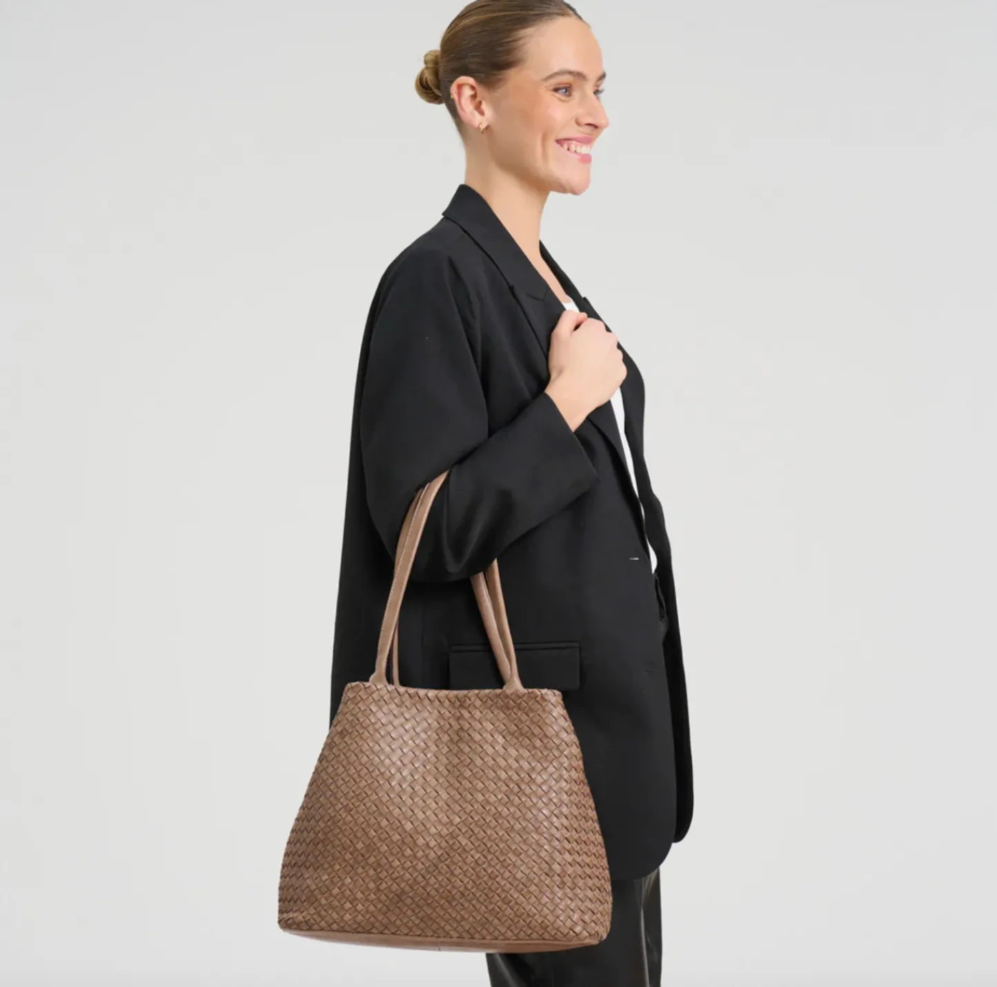 VIAMAJA Shopper i flettet skind - Dark taupe Sale