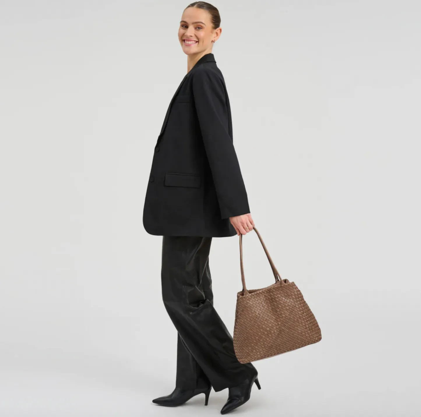 VIAMAJA Shopper i flettet skind - Dark taupe Sale